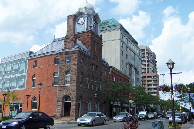 Professional office and commercial cleaning services in Brampton.